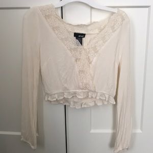 Cute off white crop top